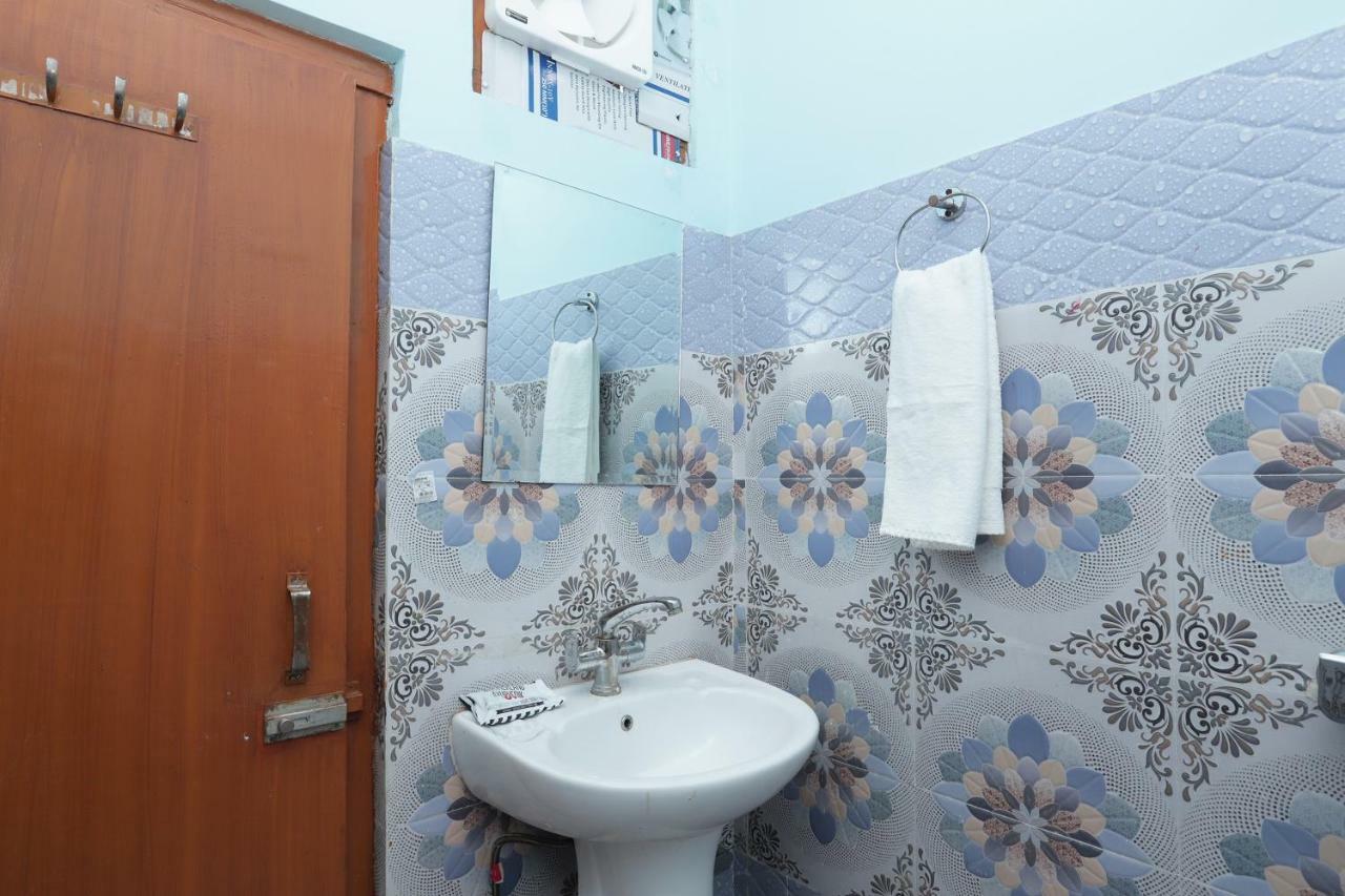 Oyo 38520 Hotel Silverspoon Roorkee Экстерьер фото